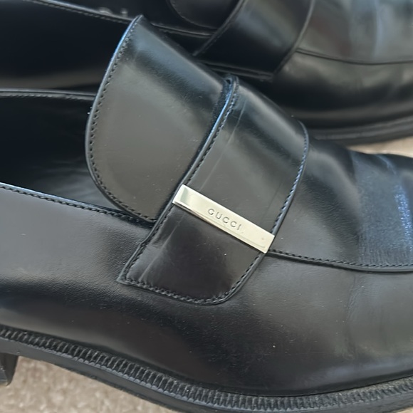 GUCCI amazingly beautiful elegant loafers. Logo is discreet. Workmanship 5⭐️ - Picture 3 of 13